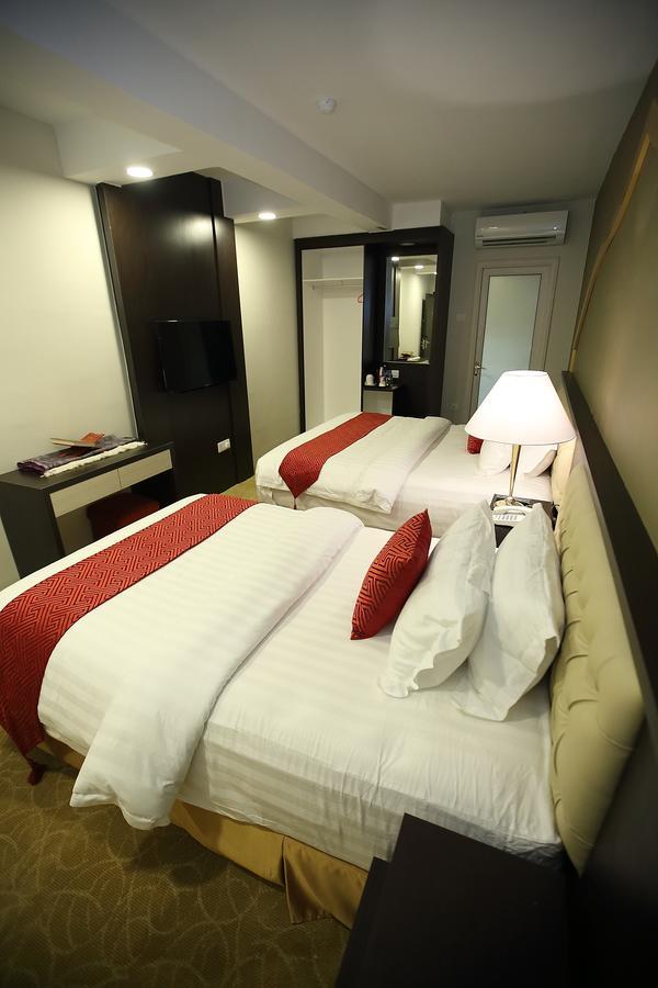 Al Khatiri Hotel Kubang Kerian Kültér fotó